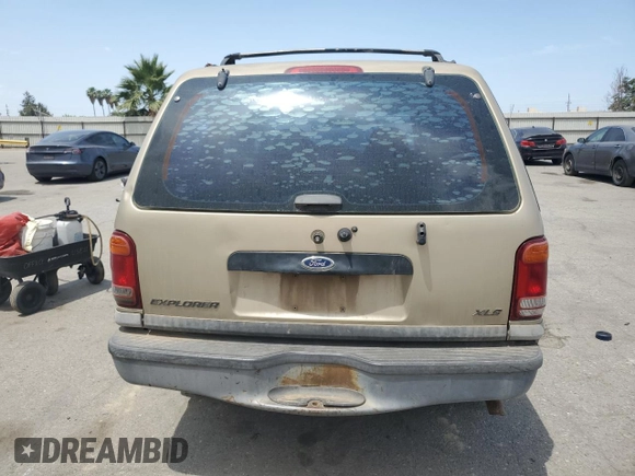 2001 Ford Explorer XLS with VIN 1FMZU62E01ZA22192, listed as a Copart auction lot 58791565 with 218,582 mi miles and Salvage title. Bid and sale history available at DreamBid. Image 6.