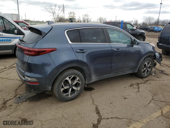 2022 Kia Sportage LX with VIN KNDPMCACXN7993373, listed as a Copart auction lot 83165814 with 60,151 mi miles and Salvage Title. Bid and sale history available at carsss.com. Image 3.