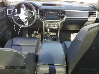 2023 Volkswagen Atlas SEL z VIN 1V2BR2CA5PC558352, wystawiony jako Copart lot #48626945 z przebiegiem 63 232 mil mil oraz Szkoda całkowita • Salvage title. Historia ofert i sprzedaży dostępna na DreamBid. Obrazek 8.