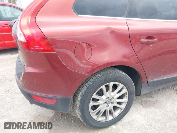 2010 Volvo XC60 3.0T with VIN YV4992DZ6A2028423, listed as a IAAI auction lot 42088558 with 189,655 mi miles. Bid and sale history available at carsss.com. Image 6.