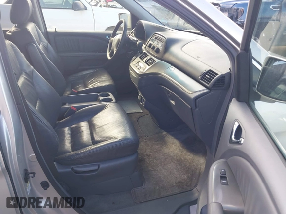 2005 Honda Odyssey EX-L with VIN 5FNRL38615B062427, listed as a IAAI auction lot 41922322 with 194,837 mi miles. Bid and sale history available at carsss.com. Image 5.