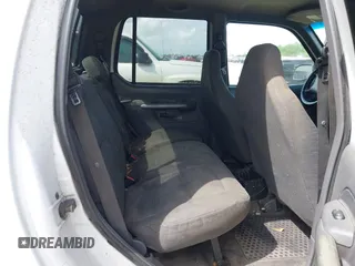 2001 Ford Explorer Sport Trac with VIN 1FMZU67E21UC90991, listed as a IAAI auction lot 42075165 with 321,708 mi miles and . Bid and sale history available at DreamBid. Image 8.