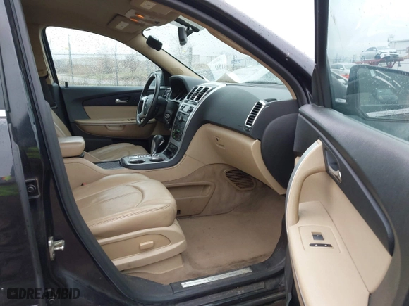 2012 GMC Acadia SLT1 with VIN 1GKKVRED7CJ354921, listed as a IAAI auction lot 42000180 with 197,547 mi miles. Bid and sale history available at carsss.com. Image 5.