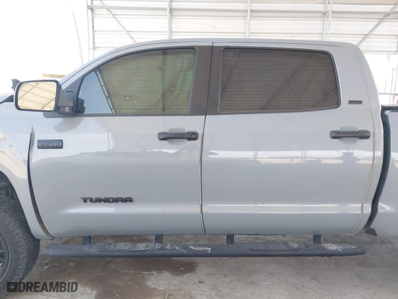2021 Toyota Tundra 2WD SR5 with VIN 5TFEY5F12MX281484, listed as a IAAI auction lot 41856148 with 66,657 mi miles. Bid and sale history available at carsss.com. Image 14.