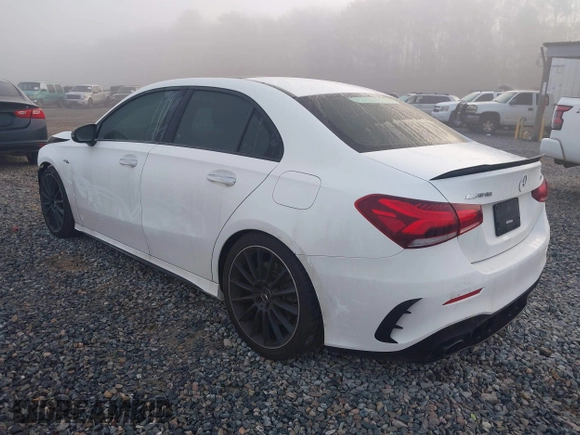 2021 Mercedes-Benz A 35 AMG z VIN W1K3G5BB2MJ266887, wystawiony jako IAAI lot #41509086 z przebiegiem 90 459 mil mil oraz . Historia ofert i sprzedaży dostępna na DreamBid. Obrazek 3.