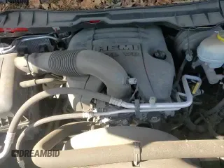 2018 Ram 1500 Big Horn z VIN 1C6RR7TT4JS124037, wystawiony jako Copart lot #65575585 z przebiegiem 80 147 mil mil oraz Czysty tytuł • Clean title. Historia ofert i sprzedaży dostępna na DreamBid. Obrazek 13.