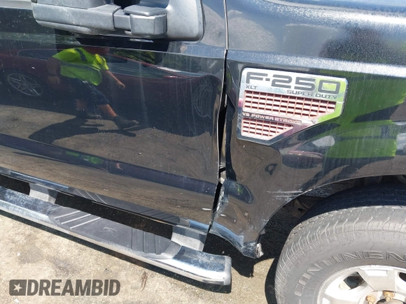 2010 Ford F-250 XL with VIN 1FTSW2BR5AEA52629, listed as a IAAI auction lot 42766025 with 144,597 mi miles and . Bid and sale history available at DreamBid. Image 6.