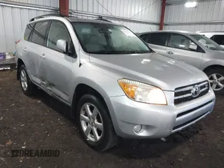 2008 Toyota RAV4 Ltd with VIN JTMBK31V186039266, listed as a IAAI auction lot 41892985 with 174,827 mi miles. Bid and sale history available at carsss.com. Image 1.