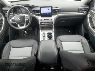 2023 Ford Explorer XLT z VIN 1FMSK7DH3PGB91471, wystawiony jako Copart lot #55952575 z przebiegiem 8 951 mil mil oraz Szkoda całkowita • Salvage title. Historia ofert i sprzedaży dostępna na DreamBid. Obrazek 8.