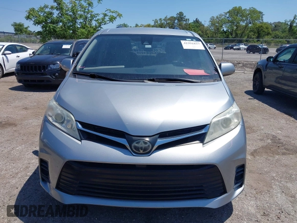 2018 Toyota Sienna LE Auto Access Seat with VIN 5TDKZ3DC0JS940186, listed as a IAAI auction lot 41991827 with 80,071 mi miles and . Bid and sale history available at DreamBid. Image 13.