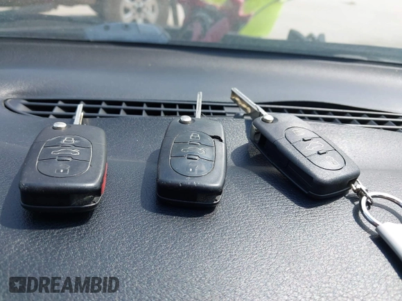 1998 Audi A6 z VIN WAUBA24B4WN149291, wystawiony jako IAAI lot #42256333 z przebiegiem 189 241 mil mil oraz . Historia ofert i sprzedaży dostępna na DreamBid. Obrazek 11.