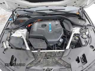 2019 BMW 5 Series 530e with VIN WBAJA9C57KB389401, listed as a IAAI auction lot 42565098 with 52,343 mi miles and . Bid and sale history available at DreamBid. Image 10.