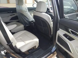 2022 Kia Telluride SX with VIN 5XYP54HC2NG266272, listed as a IAAI auction lot 42499725 with 46,577 mi miles and . Bid and sale history available at DreamBid. Image 8.