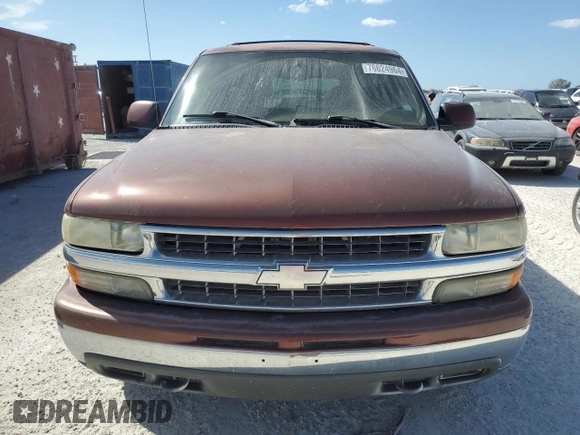 2000 Chevrolet Suburban LT with VIN 3GNFK16T3YG122555, listed as a Copart auction lot 76624964 with 193,236 mi miles and Non Repairable. Bid and sale history available at carsss.com. Image 5.