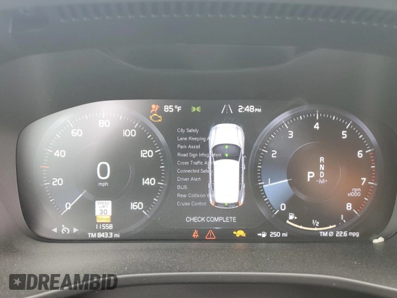 2022 Volvo XC40 R-Design z VIN YV4AC2HM9N2657130, wystawiony jako Copart lot #47513503 z przebiegiem 11 558 mil mil oraz . Historia ofert i sprzedaży dostępna na DreamBid. Obrazek 9.
