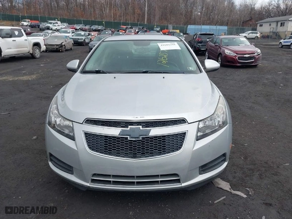 2014 Chevrolet Cruze 1LT with VIN 1G1PD5SBXE7352105, listed as a IAAI auction lot 41681291 with 115,752 mi miles. Bid and sale history available at carsss.com. Image 6.