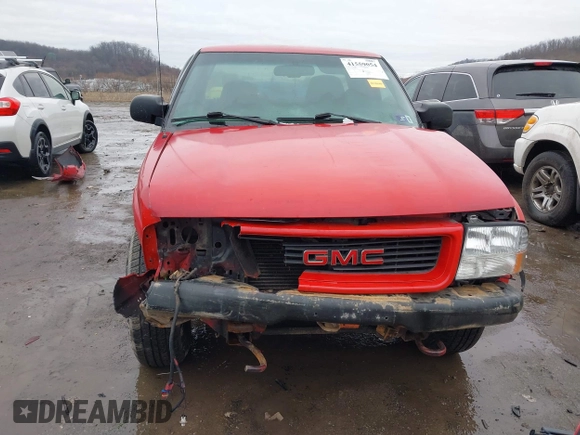 2002 GMC Sonoma SLS with VIN 1GTDT19WX28106238, listed as a IAAI auction lot 41559054 with 247,226 mi miles. Bid and sale history available at carsss.com. Image 6.