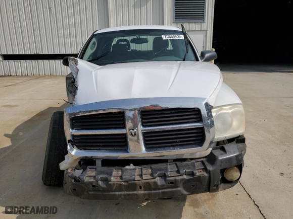 2005 Dodge Dakota Laramie with VIN 1D7HE58N35S224298, listed as a Copart auction lot 70650524 with 179,946 mi miles and Salvage Title. Bid and sale history available at carsss.com. Image 5.