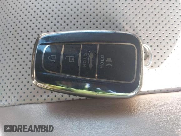 2019 Toyota RAV4 Limited with VIN JTMN1RFV1KD517037, listed as a IAAI auction lot 41844316 with 66,961 mi miles. Bid and sale history available at carsss.com. Image 11.