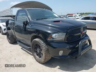 2013 Ram 1500 Express z VIN 3C6JR6AT8DG592679, wystawiony jako IAAI lot #42701097 z przebiegiem 147 006 mil mil oraz . Historia ofert i sprzedaży dostępna na DreamBid. Obrazek 1.