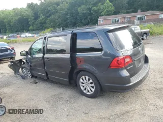 2012 Volkswagen Routan SE with VIN 2C4RVABGXCR391550, listed as a Copart auction lot 62004685 with 77,643 mi miles and Salvage title. Bid and sale history available at DreamBid. Image 2.