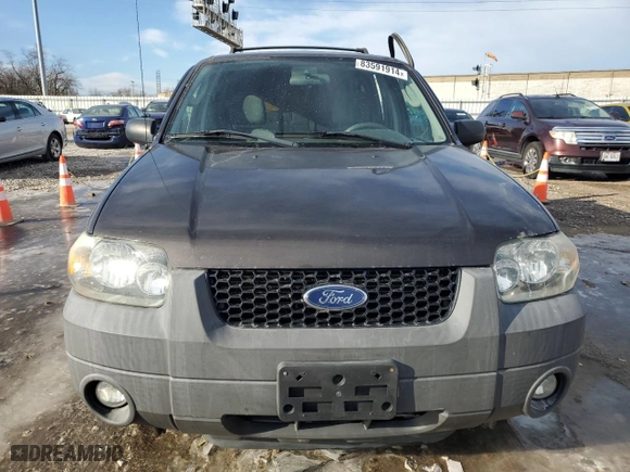 2007 Ford Escape XLT with VIN 1FMYU93117KA66082, listed as a Copart auction lot 83591914 with 229,950 mi miles and Clean Title. Bid and sale history available at carsss.com. Image 5.