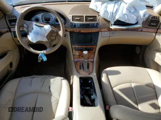 2008 Mercedes-Benz E 350 Luxury z VIN WDBUF56X68B340642, wystawiony jako Copart lot #54210275 z przebiegiem Nie podano mil oraz Szkoda całkowita • Salvage title. Historia ofert i sprzedaży dostępna na DreamBid. Obrazek 8.