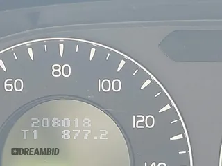 2008 Volvo S80 3.2L с VIN YV1AS982181048678, выставлен на аукционе IAAI как лот 42144272 с пробегом 208 018 миль миль и . История ставок и продаж доступна на DreamBid. Изображение 15.
