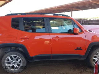 2017 Jeep Renegade Latitude z VIN ZACCJBBB5HPE78859, wystawiony jako IAAI lot #42206353 z przebiegiem 93 613 mil mil oraz . Historia ofert i sprzedaży dostępna na DreamBid. Obrazek 13.