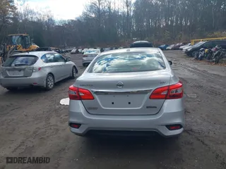2019 Nissan Sentra SR with VIN 3N1AB7AP5KY382282, listed as a IAAI auction lot 40755665 with 72,028 mi miles. Bid and sale history available at carsss.com. Image 16.