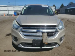 2017 Ford Escape SE with VIN 1FMCU0GD1HUE86831, listed as a Copart auction lot 46753205 with 43,709 mi miles and Salvage Title. Bid and sale history available at carsss.com. Image 5.