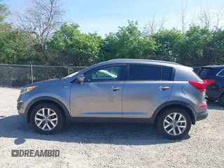 2014 Kia Sportage LX with VIN KNDPBCAC3E7587943, listed as a IAAI auction lot 42092903 with 153,483 mi miles and . Bid and sale history available at carsss.com. Image 15.