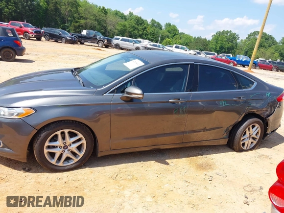 2016 Ford Fusion SE with VIN 3FA6P0HD8GR162875, listed as a IAAI auction lot 42434422 with 200,000 mi miles and . Bid and sale history available at DreamBid. Image 14.