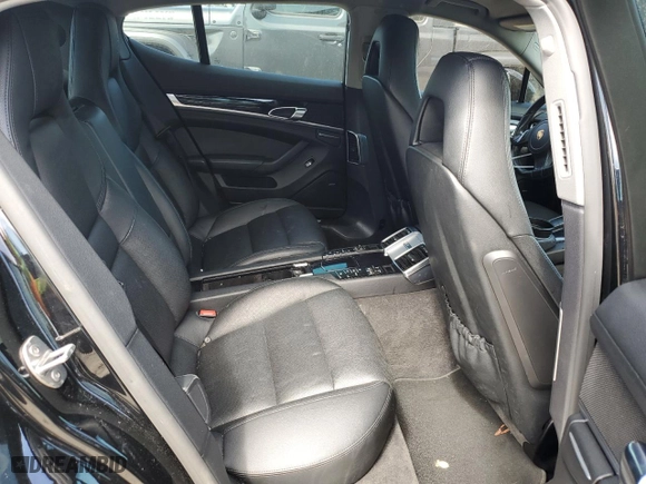 2016 Porsche Panamera 4 with VIN WP0AA2A72GL007825, listed as a Copart auction lot 46689204 with 92,547 mi miles. Bid and sale history available at carsss.com. Image 10.