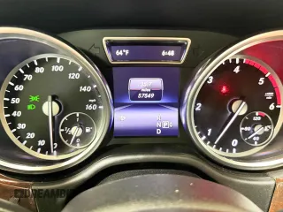2014 Mercedes-Benz M 350 with VIN 4JGDA2EB3EA379688, listed as a Copart auction lot 55639635 with 57,549 mi miles and Clean Title. Bid and sale history available at DreamBid. Image 8.
