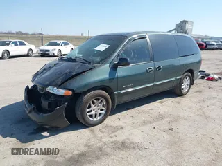 2000 Dodge Caravan SE with VIN 2B4GP44GXYR612794, listed as a IAAI auction lot 41800030 with 485,798 mi miles. Bid and sale history available at carsss.com. Image 2.