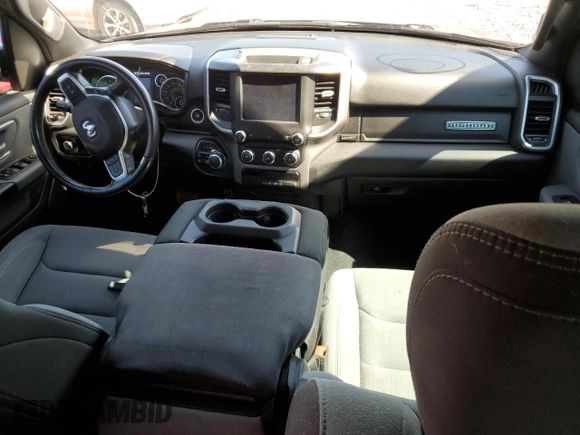 2022 Ram 1500 Big Horn z VIN 1C6SRFBT0NN265978, wystawiony jako Copart lot #58563515 z przebiegiem 85 486 mil mil oraz Szkoda całkowita • Salvage title. Historia ofert i sprzedaży dostępna na DreamBid. Obrazek 8.