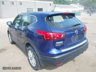 2019 Nissan Rogue Sport SV with VIN JN1BJ1CR5KW332573, listed as a IAAI auction lot 40221967 with 63,733 mi miles. Bid and sale history available at carsss.com. Image 3.