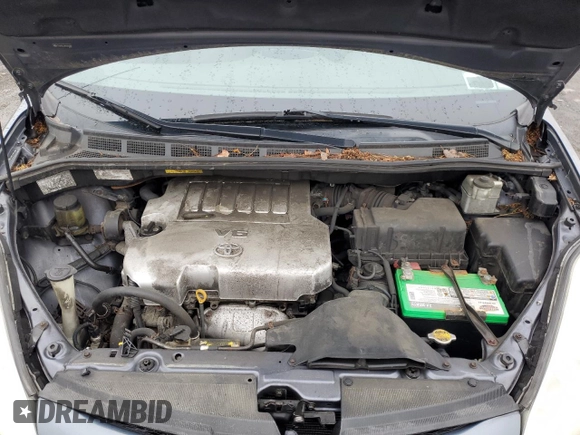 2010 Toyota Sienna CE with VIN 5TDKK4CCXAS323566, listed as a Copart auction lot 54738025 with 186,613 mi miles and Clean Title. Bid and sale history available at DreamBid. Image 12.