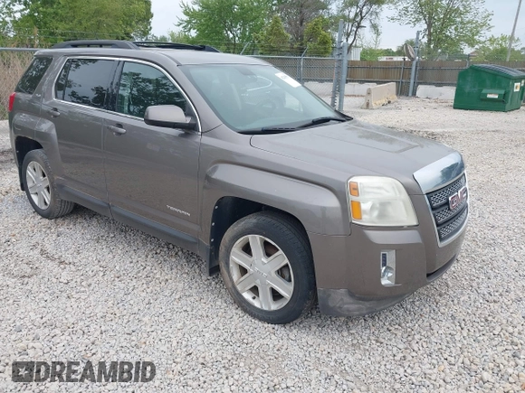 2011 GMC Terrain SLE-2 z VIN 2CTALSEC1B6331369, wystawiony jako IAAI lot #42285551 z przebiegiem 108 244 mil mil oraz . Historia ofert i sprzedaży dostępna na DreamBid. Obrazek 1.