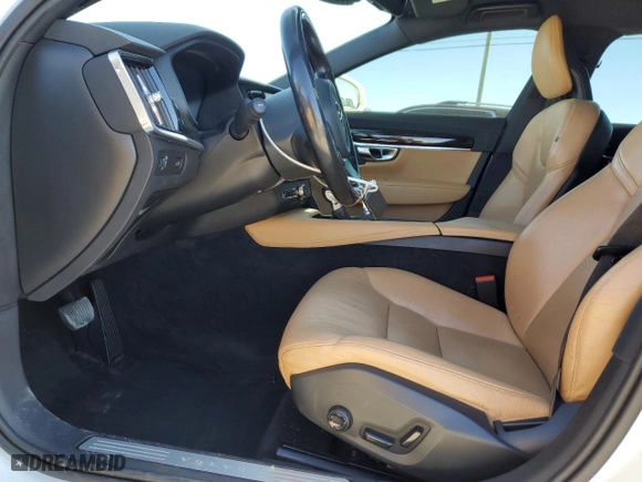 2018 Volvo S90 Momentum with VIN LVY982AK5JP019768, listed as a Copart auction lot 42104975 with NaN miles and Salvage Title. Bid and sale history available at carsss.com. Image 7.