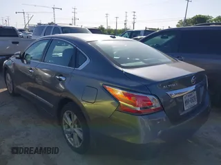 2015 Nissan Altima S with VIN 1N4AL3AP3FN343704, listed as a IAAI auction lot 42079358 with 172,343 mi miles and . Bid and sale history available at DreamBid. Image 3.