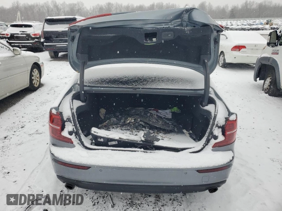2019 Volvo S60 Momentum with VIN 7JR102FK0KG011214, listed as a Copart auction lot 87422584 with 0 mi miles and Salvage Title. Bid and sale history available at carsss.com. Image 6.