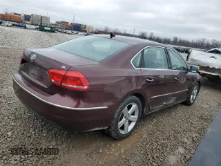 2012 Volkswagen Passat SE z VIN 1VWBH7A33CC031083, wystawiony jako Copart lot #44136025 z przebiegiem 122 007 mil mil oraz Szkoda całkowita • Salvage title. Historia ofert i sprzedaży dostępna na DreamBid. Obrazek 3.