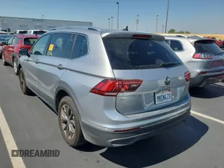 2024 Volkswagen Tiguan SE с VIN 3VV3B7AX9RM106728, выставлен на аукционе IAAI как лот 42845194 с пробегом 23 946 миль миль и . История ставок и продаж доступна на DreamBid. Изображение 31.