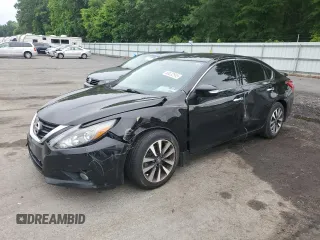 2017 Nissan Altima SL with VIN 1N4AL3AP5HC209243, listed as a Copart auction lot 60032545 with 149,451 mi miles and Salvage title. Bid and sale history available at DreamBid. Image 1.