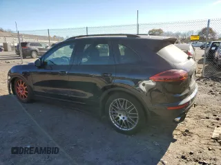 2016 Porsche Cayenne Turbo с VIN WP1AC2A21GLA89382, выставлен на аукционе Copart как лот 73531314 с пробегом 93 378 миль миль и Списание • Salvage title. История ставок и продаж доступна на DreamBid. Изображение 2.