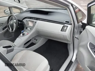 2014 Toyota Prius Four z VIN JTDKN3DU3E1820082, wystawiony jako IAAI lot #41167904 z przebiegiem 134 567 mil mil oraz . Historia ofert i sprzedaży dostępna na DreamBid. Obrazek 5.