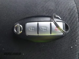 2011 Nissan Murano SV z VIN JN8AZ1MW3BW175281, wystawiony jako IAAI lot #41450103 z przebiegiem 154 529 mil mil oraz . Historia ofert i sprzedaży dostępna na DreamBid. Obrazek 11.