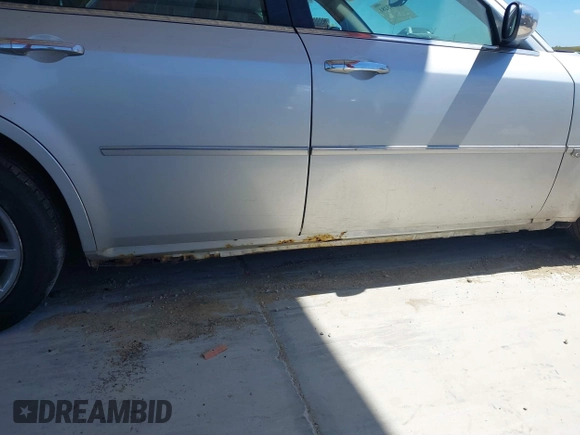 2005 Chrysler 300 with VIN 2C3AA63HX5H125777, listed as a IAAI auction lot 41843281 with 115,034 mi miles. Bid and sale history available at carsss.com. Image 6.